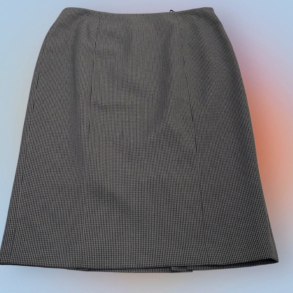 JONES NEW YORK Women’s 4 Gray Tweed Skirt